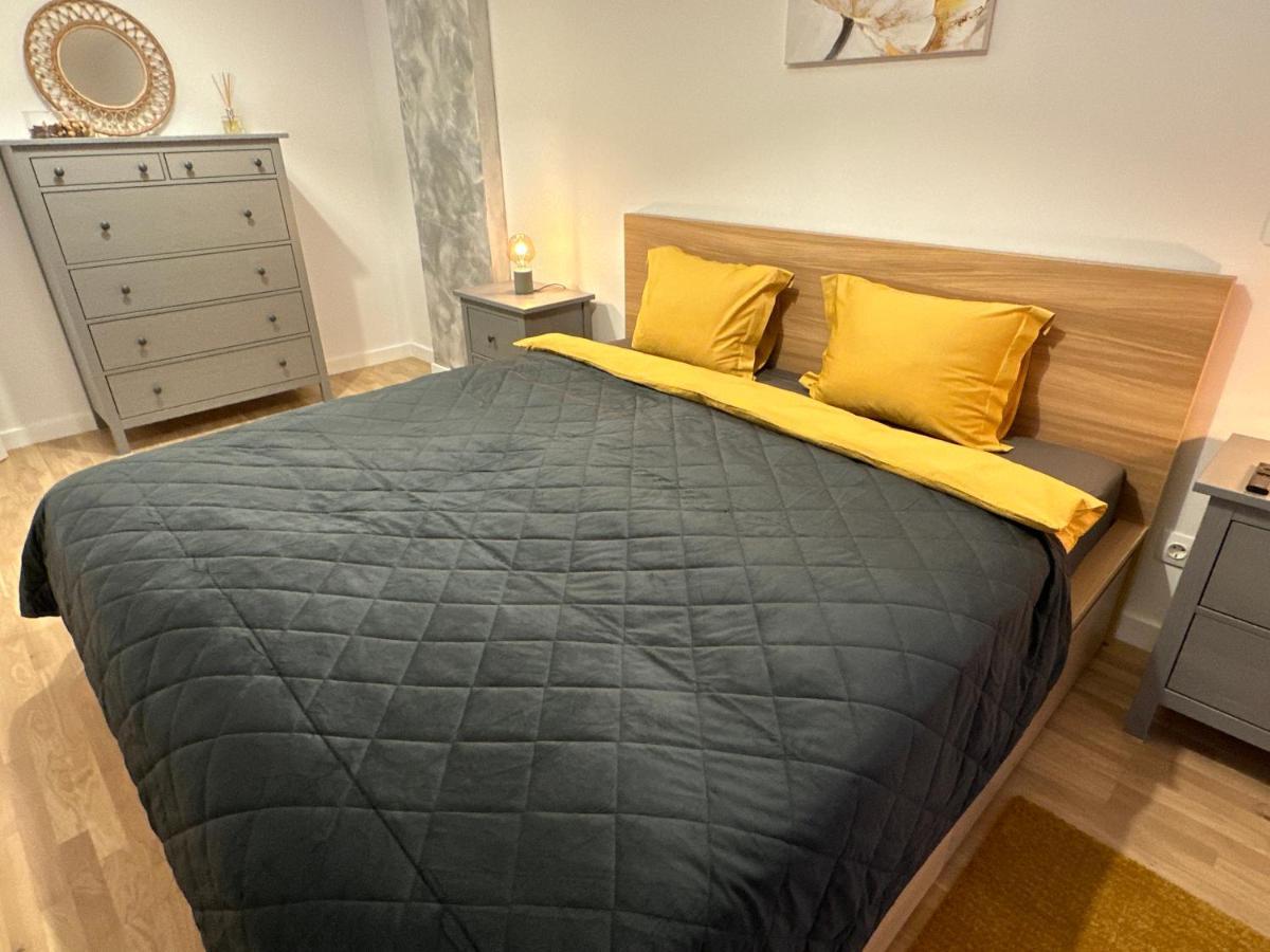 Art Apartment Bukarest Eksteriør billede